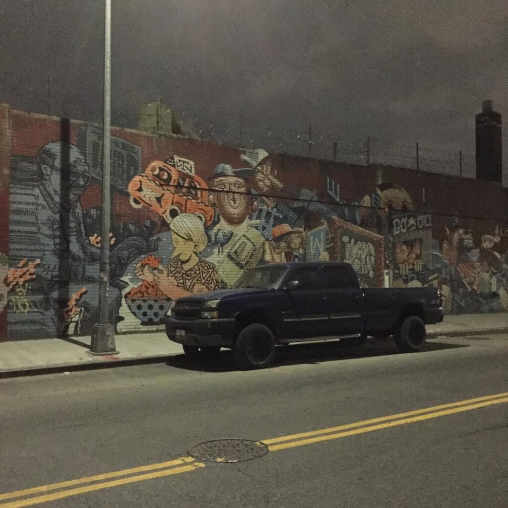 Walking through Bushwick on a hot summer night #Bu… - Antoine Vigne