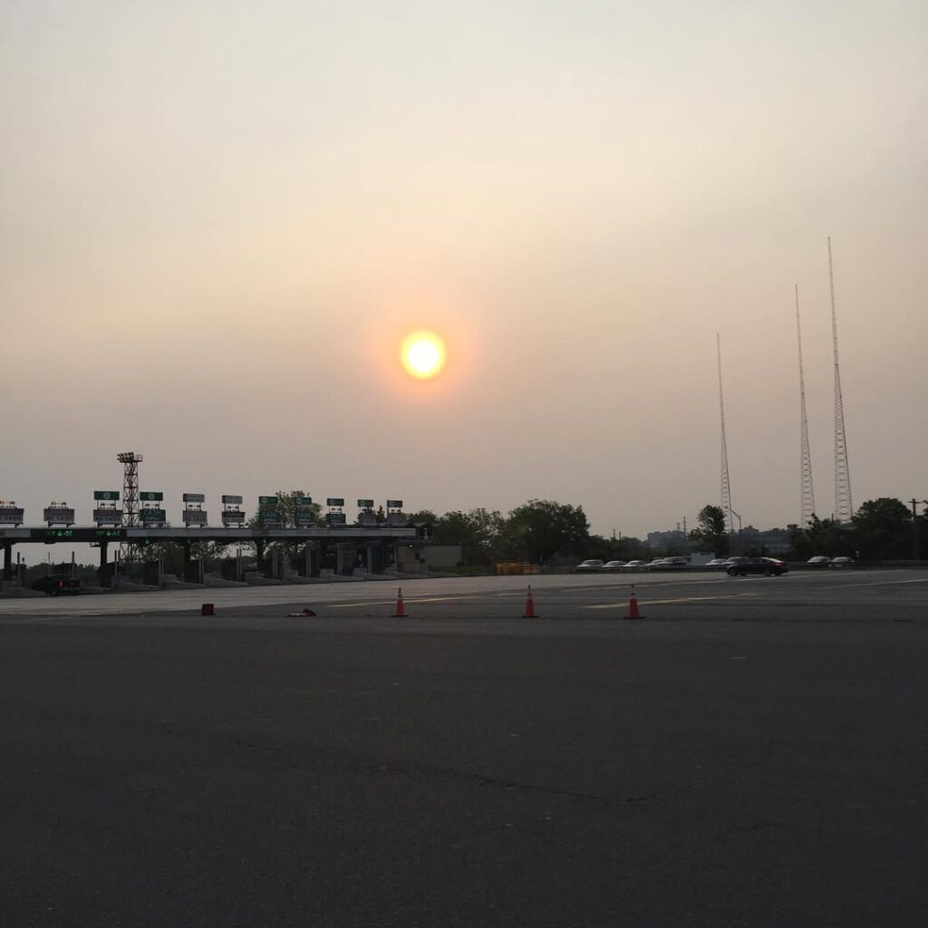 Morning ride to the airport #ontheroad… - Antoine Vigne