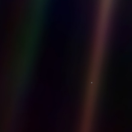 Un point bleu pâle. Cette image prise par la sond… - Antoine Vigne