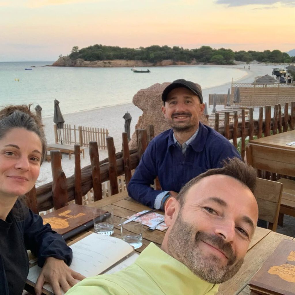 Compagnons d’aventure à Porto Vecchio #ateliers… - Antoine Vigne