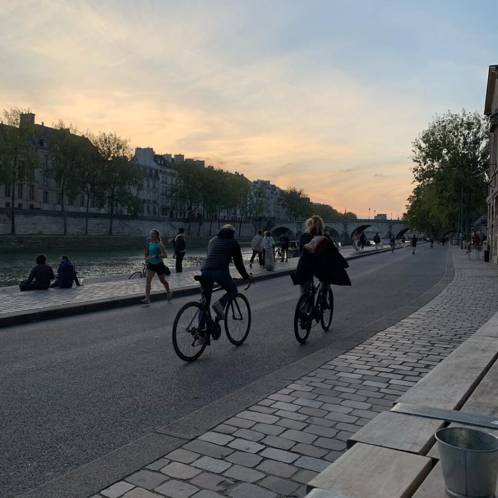 #paris #home #justafewmoredays #2countries… - Antoine Vigne