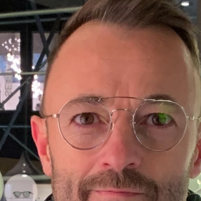 New
Glasses
#décembrequandilfaitsombre… - Antoine Vigne