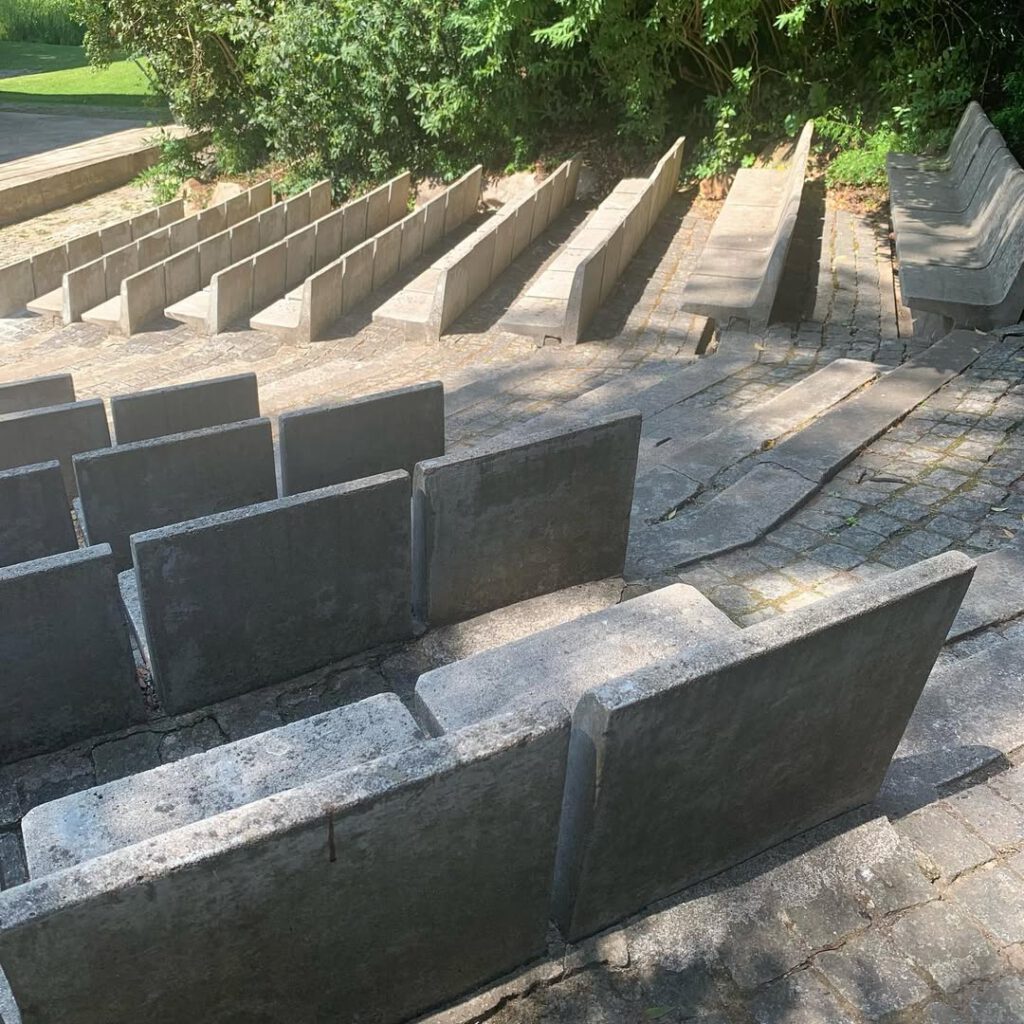 Fabuleux béton du Gulbenkian… #gulbenkianmuseum… - Antoine Vigne