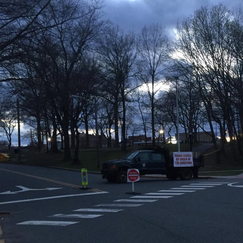 #jerseynights #bigskycountry #confinementwalk #une… - Antoine Vigne