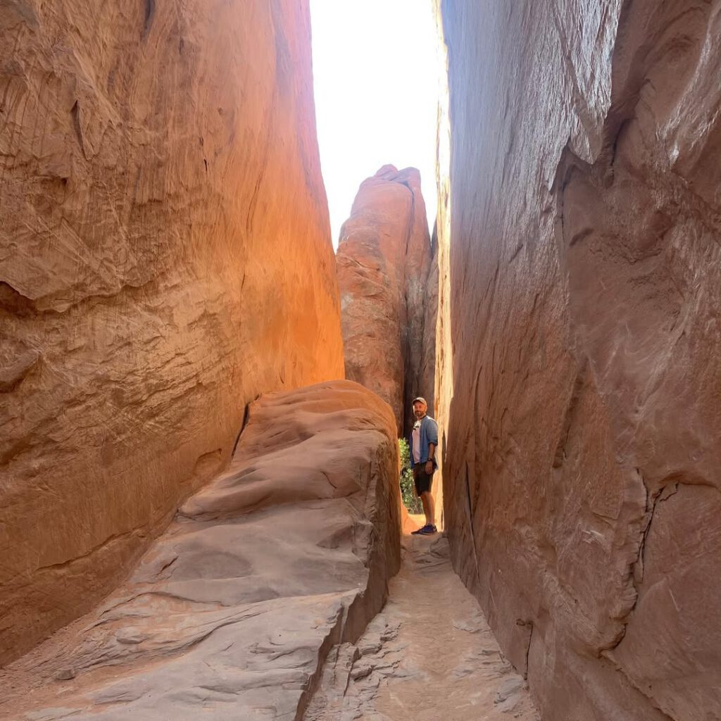 Arches National Park, nous roulons au milieu des r… - Antoine Vigne