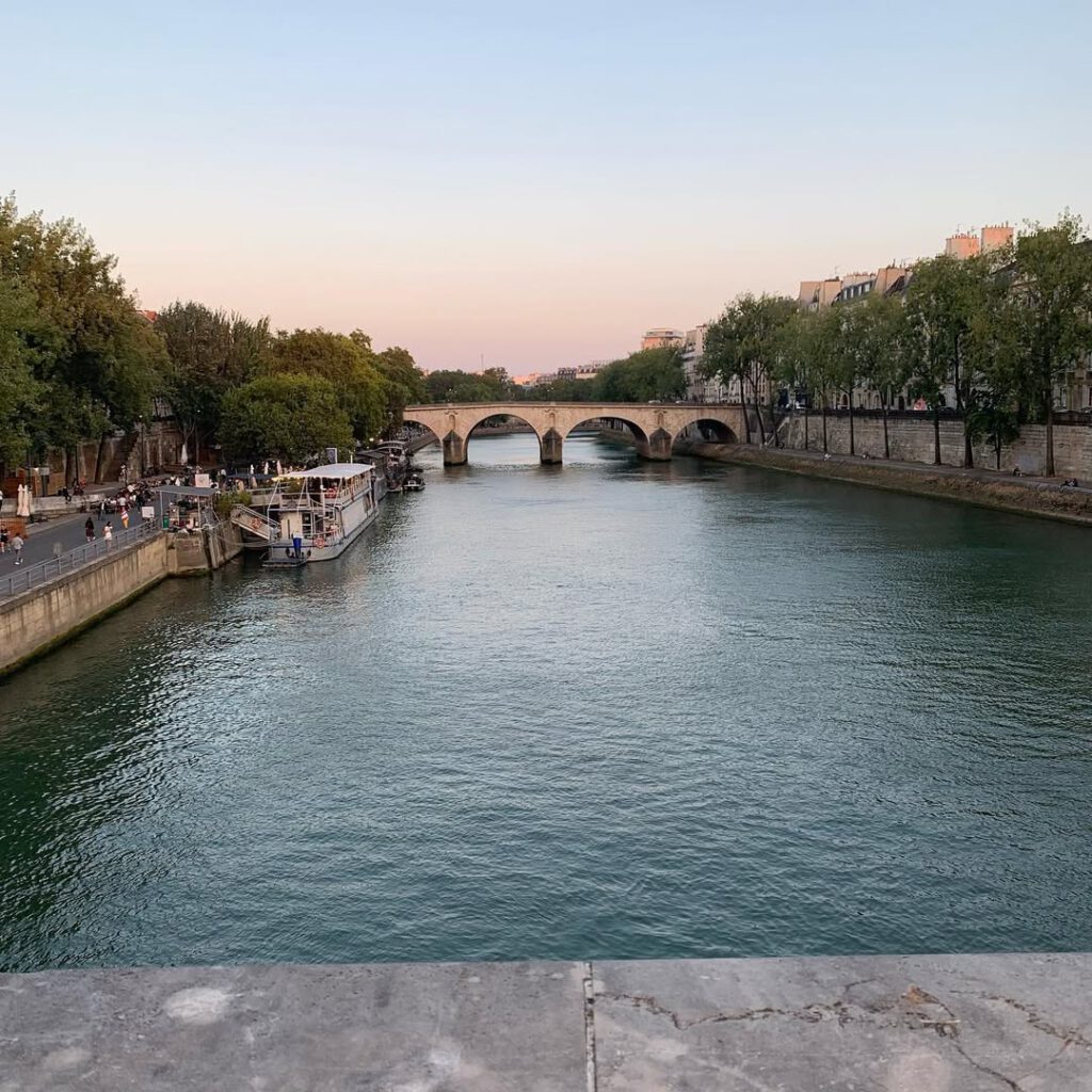 Paris ce soir #paris #home #september1st #nuitàde… - Antoine Vigne