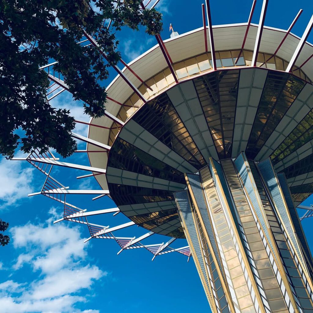 Tulsa, que je continue d’explorer. J’aime ces … - Antoine Vigne