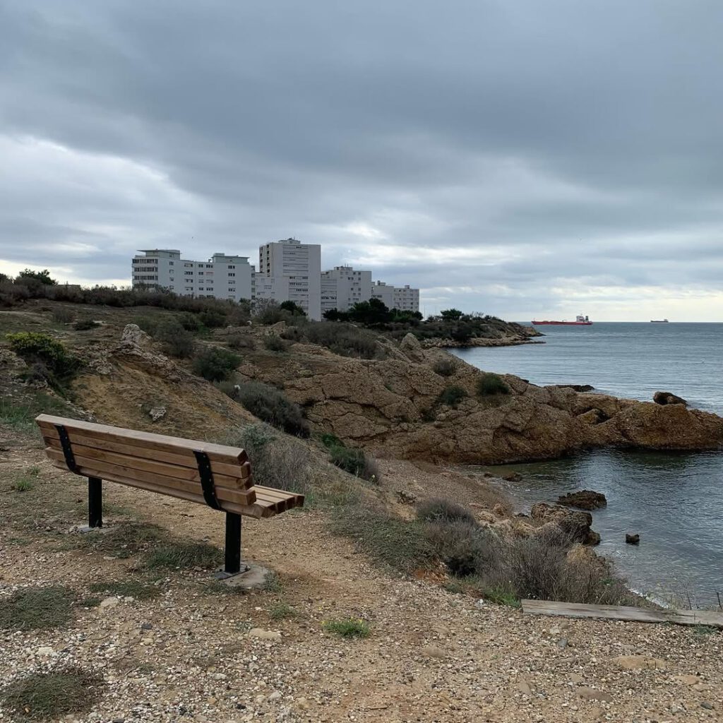 Fos il y a un mois. Aux berges d’une histoire. D… - Antoine Vigne