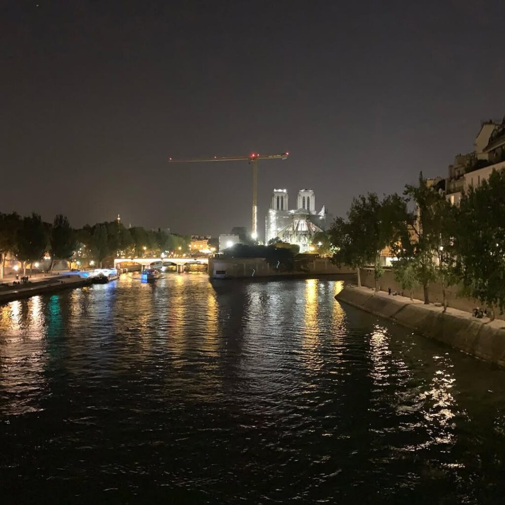 Paris ce soir #paris #home #september1st #nuitàde… - Antoine Vigne