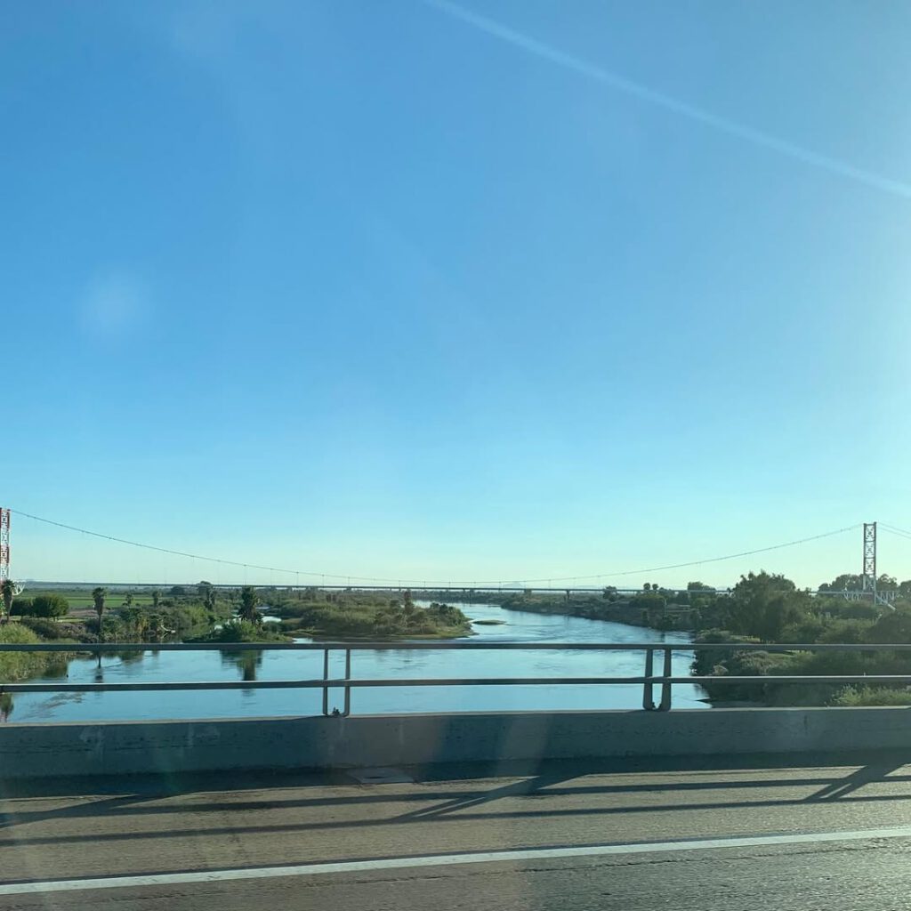 Toujours partout ces images enivrantes de la route… - Antoine Vigne