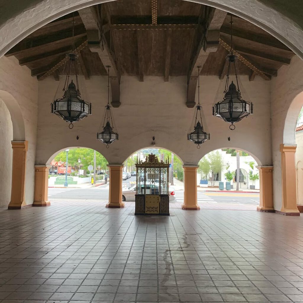 Le long de la côte, il restait Santa Barbara et l… - Antoine Vigne