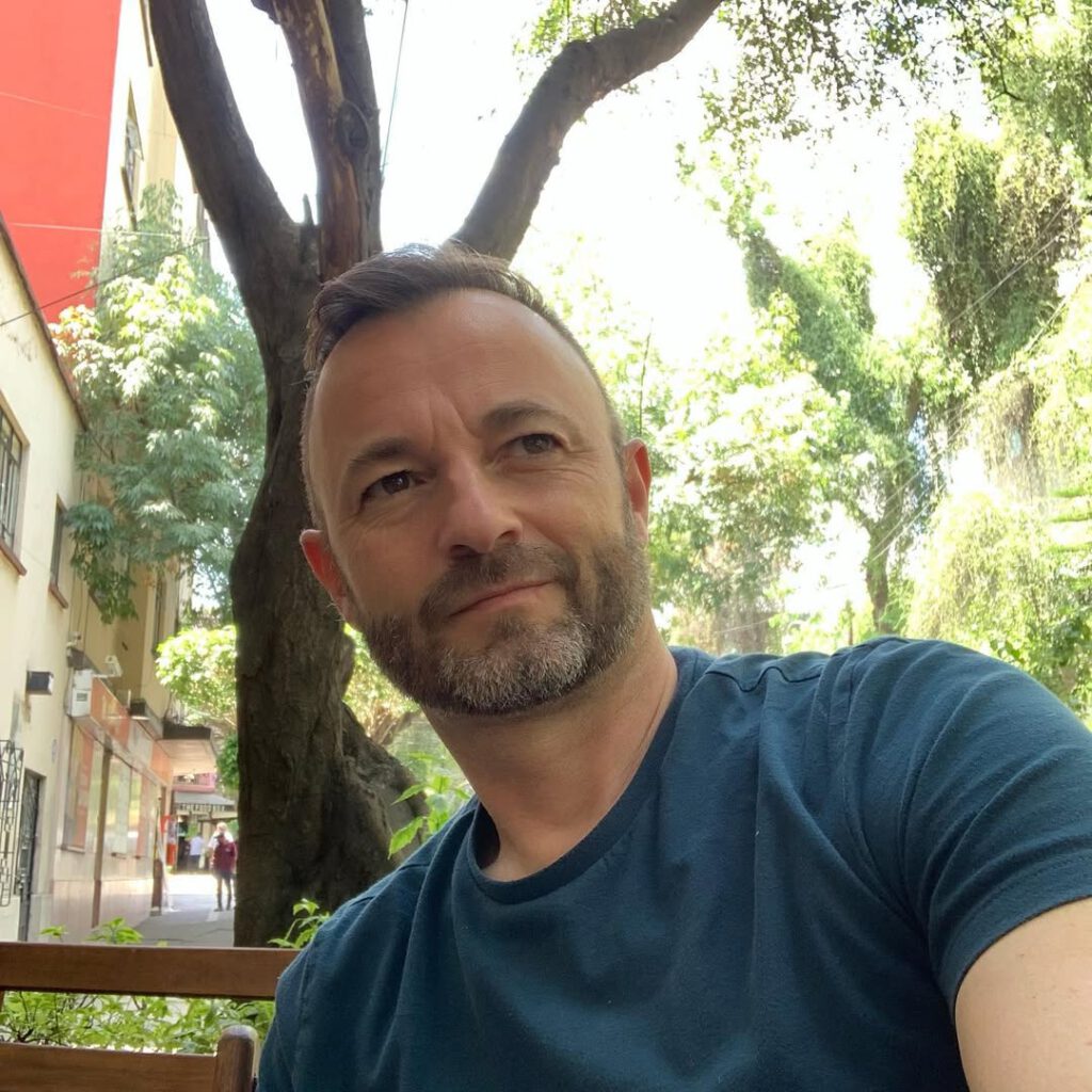And now Mexico… #back #fabulouscity #cdmx #archi… - Antoine Vigne