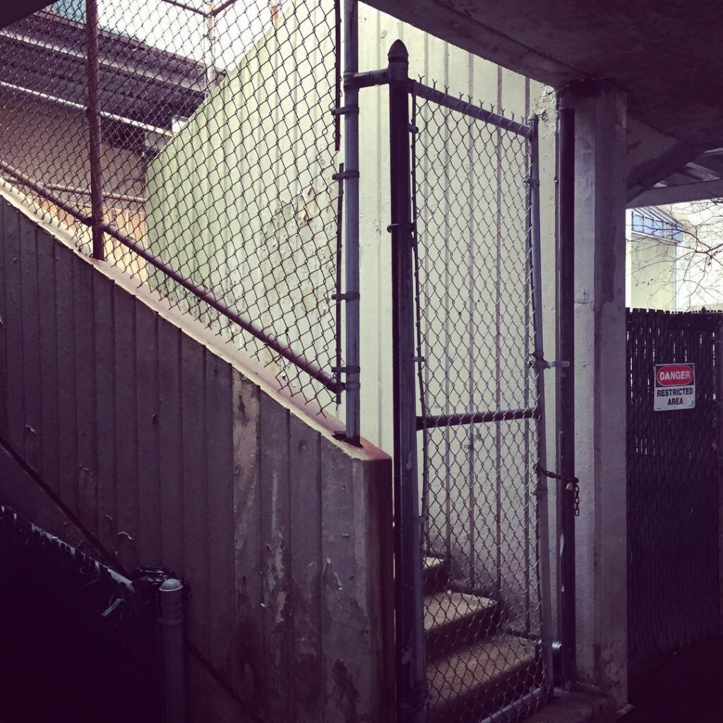 Sometimes, New York looks like Sarajevo in the 198… - Antoine Vigne