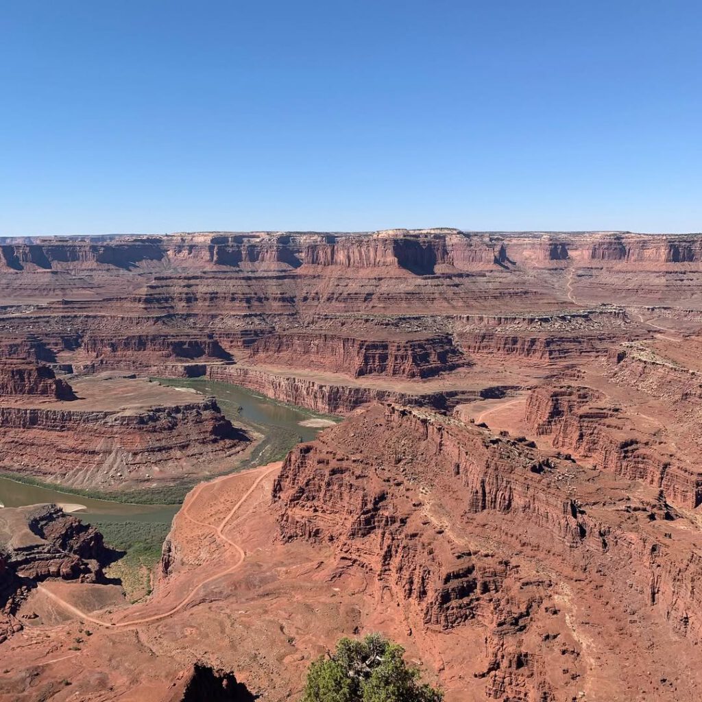 Canyonlands et ses perspectives infinies sur les s… - Antoine Vigne