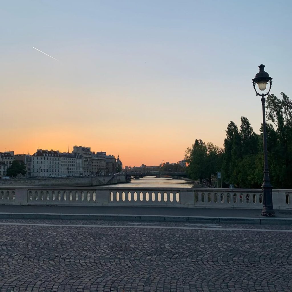 Paris ce soir #paris #home #september1st #nuitàde… - Antoine Vigne