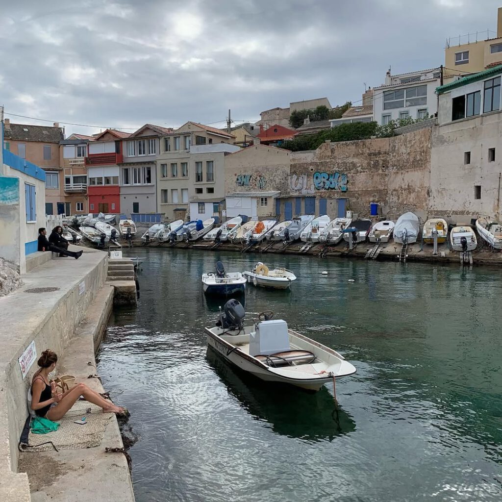 #marseille #bellesjournées #àlarecherchedequelqu… - Antoine Vigne