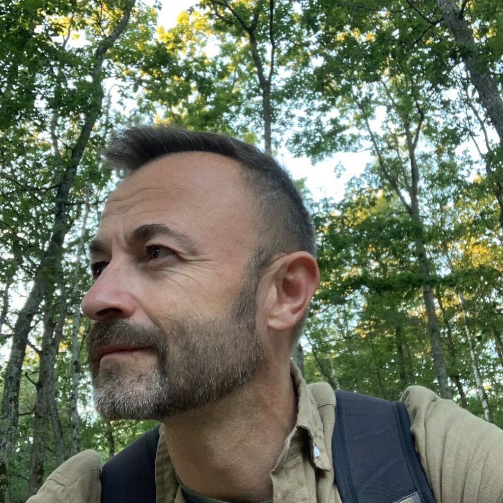 Des jours, des semaines, le clapot de deux mois sa… - Antoine Vigne