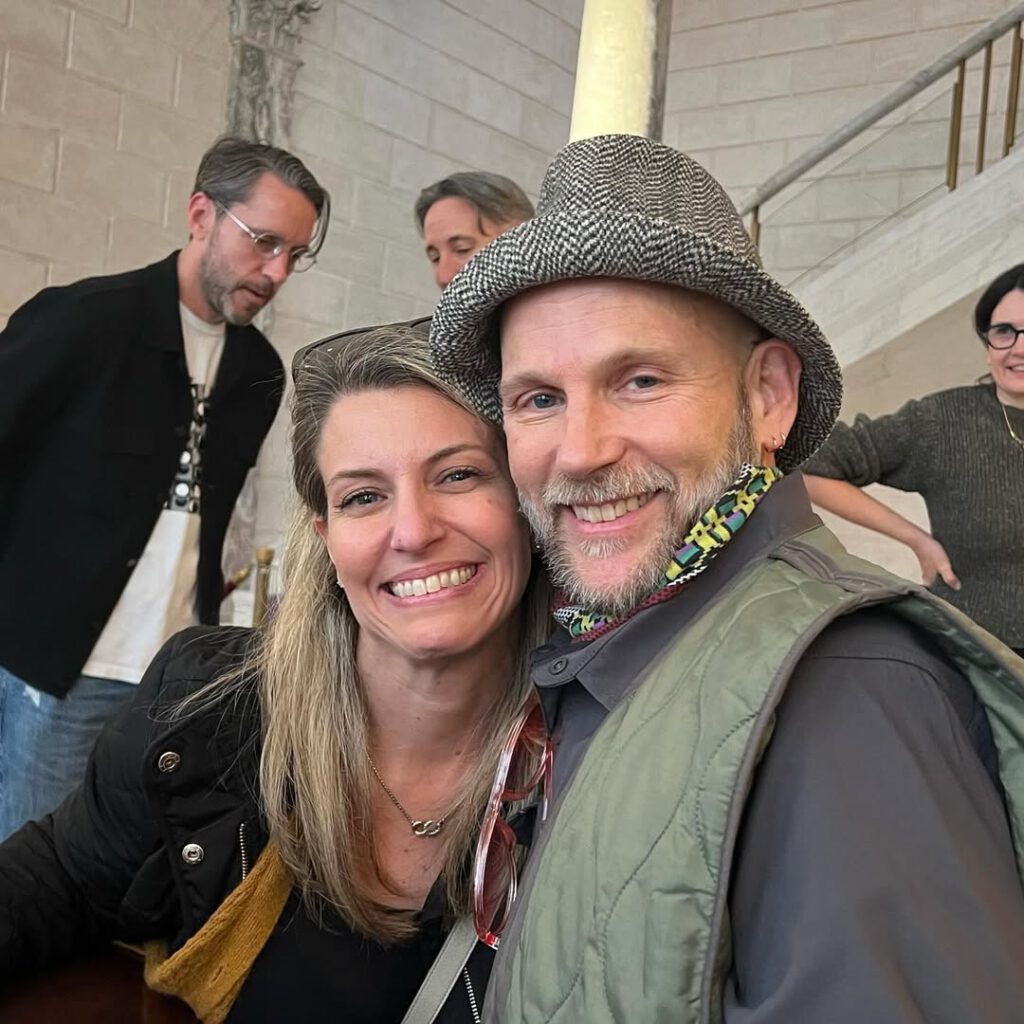 Jour de signatures à Albertine pour Tout s’éco… - Antoine Vigne