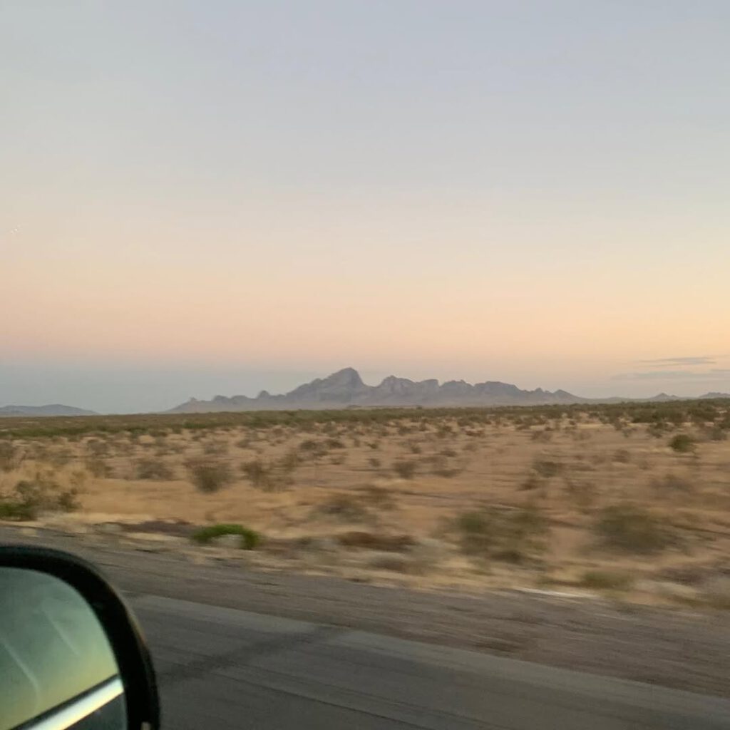 Toujours partout ces images enivrantes de la route… - Antoine Vigne