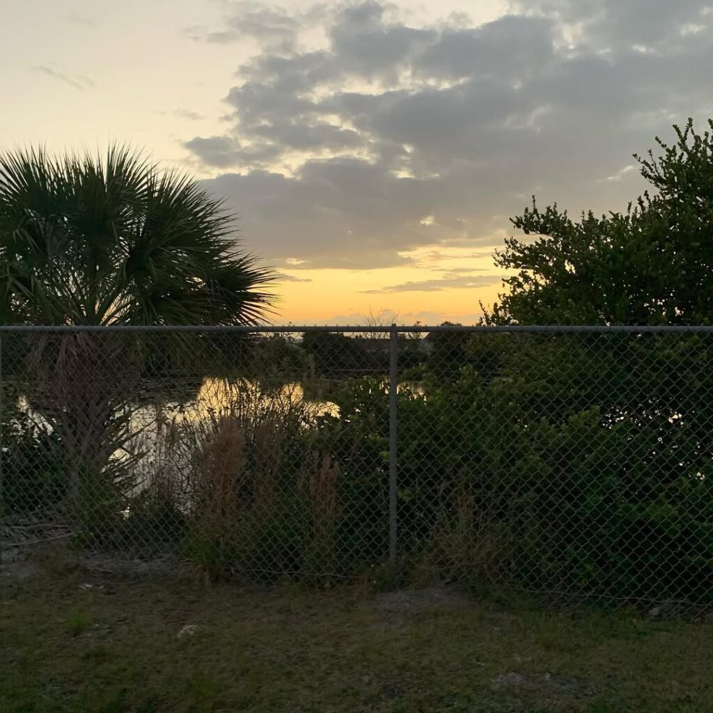 Une promenade dans les Everglades, la digue sur la… - Antoine Vigne