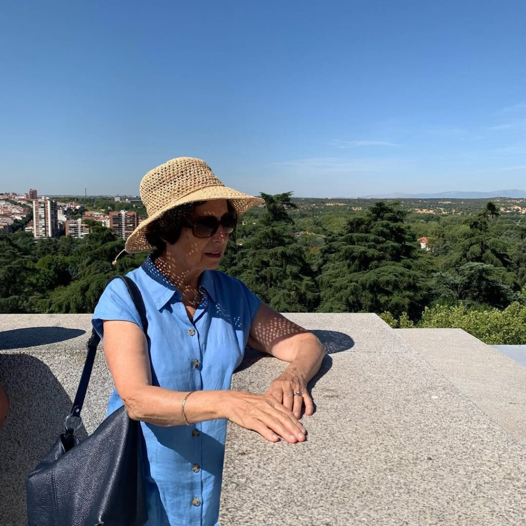 Madrid encore, la pie dans le Parque de Retiro qui… - Antoine Vigne