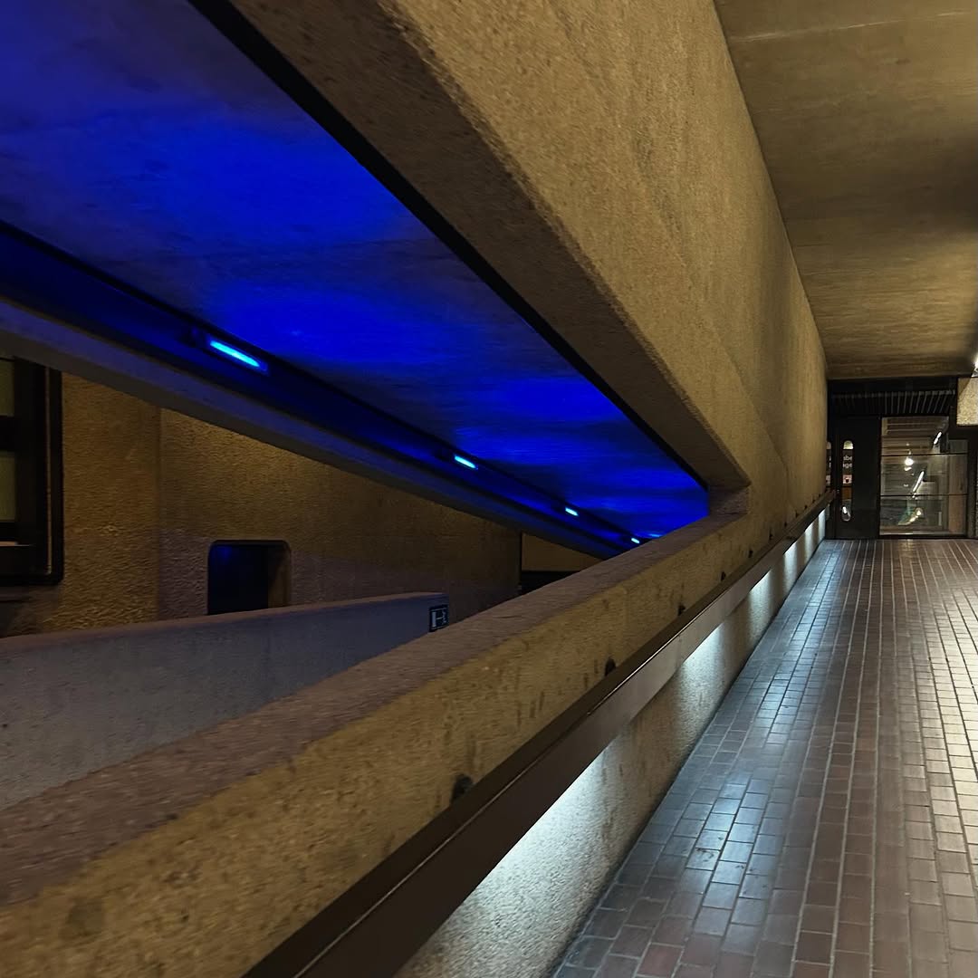 Le Barbican, le béton toujours, une oasis en forte… - Antoine Vigne
